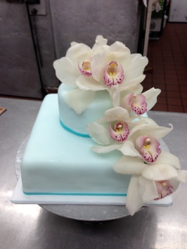 Maui Sweet Cakes Wedding Blue Flowers