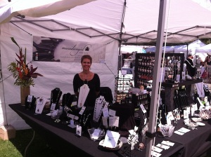 maui dive girl jewelry craft fair booth